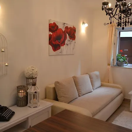 アパート Primera ザダル