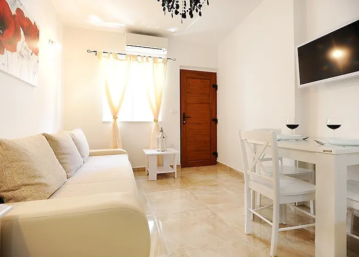 Apartman Primera *